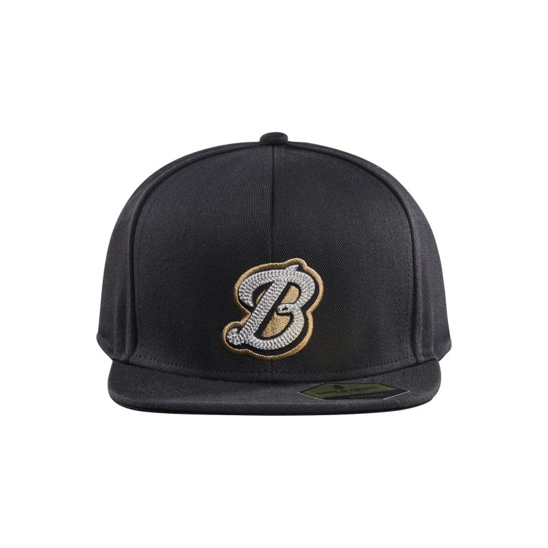 Gorra con visera plana infantil